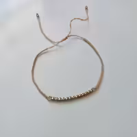 دستبند کنفی قفل کشویی نگین سواروسکی برند acc