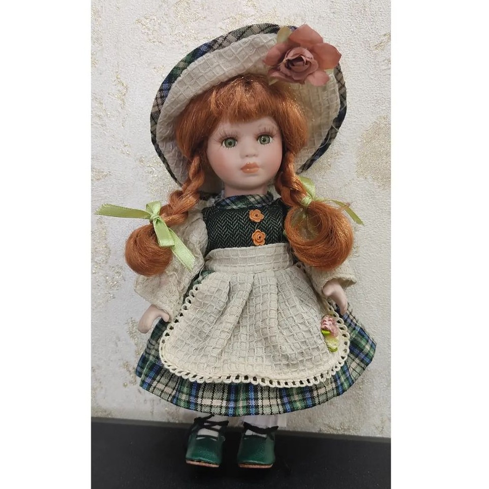 عروسک زیبای سرامیکی 20سانتی متری کد147