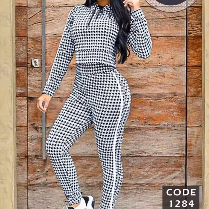 ست دو تیکه بلوز شلوار اسپورت پیچازی فانریپ چاپی
