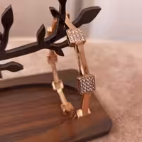 دستبند امپراطوری نگیندار از برند ژوپینگ