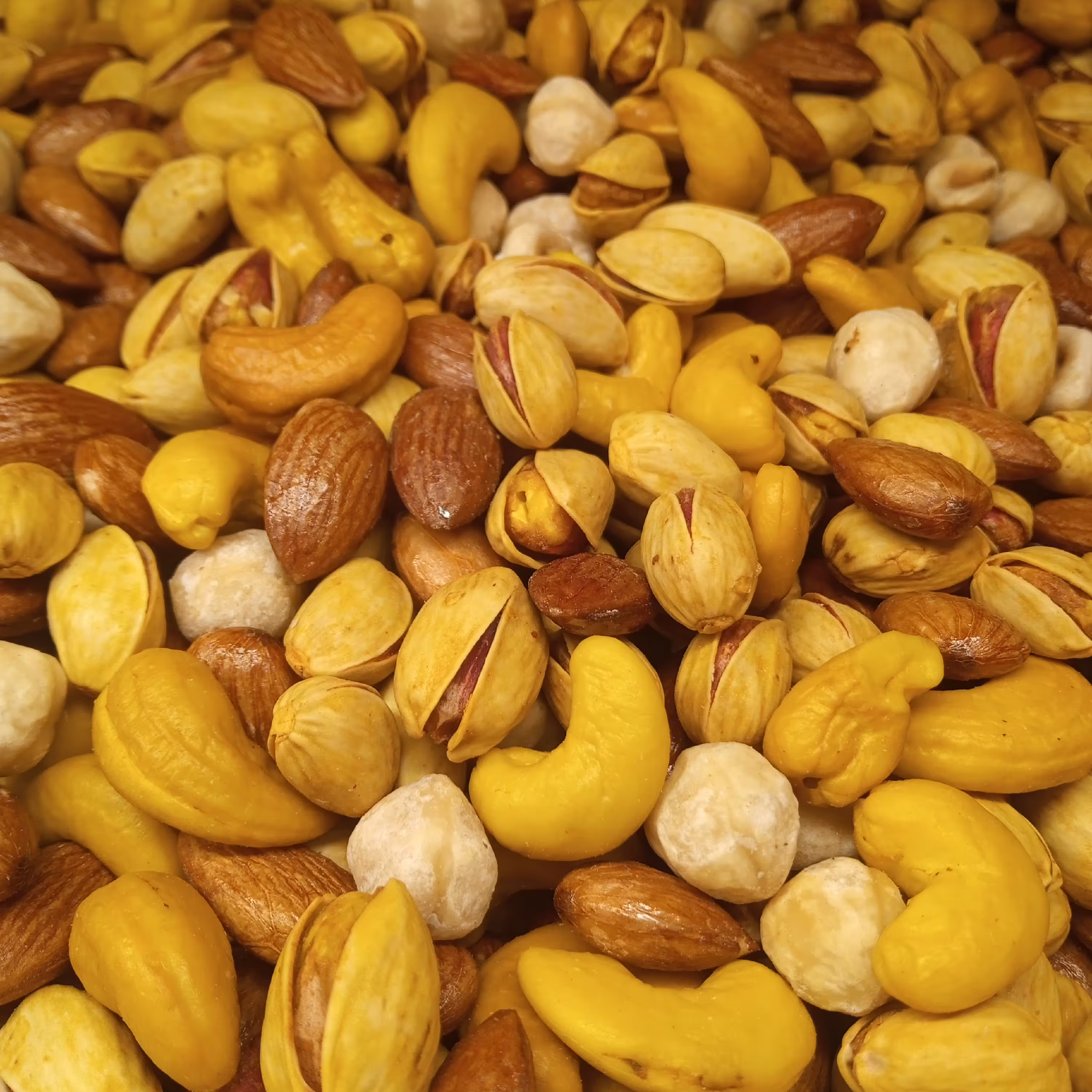 چهارمغز تازه زعفرانی (دو کیلویی)