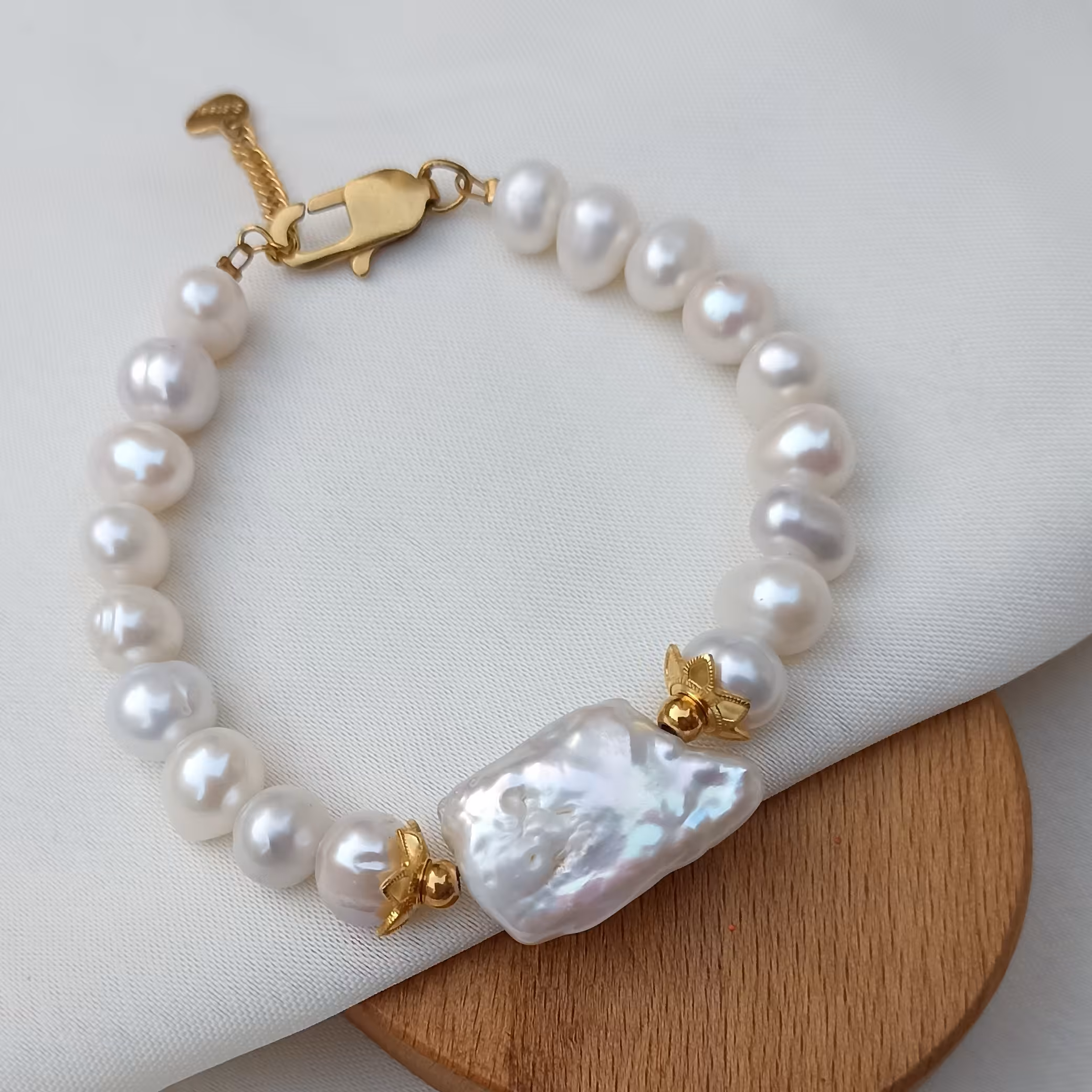 دستبند مروارید پرورشی با مروارید باروک