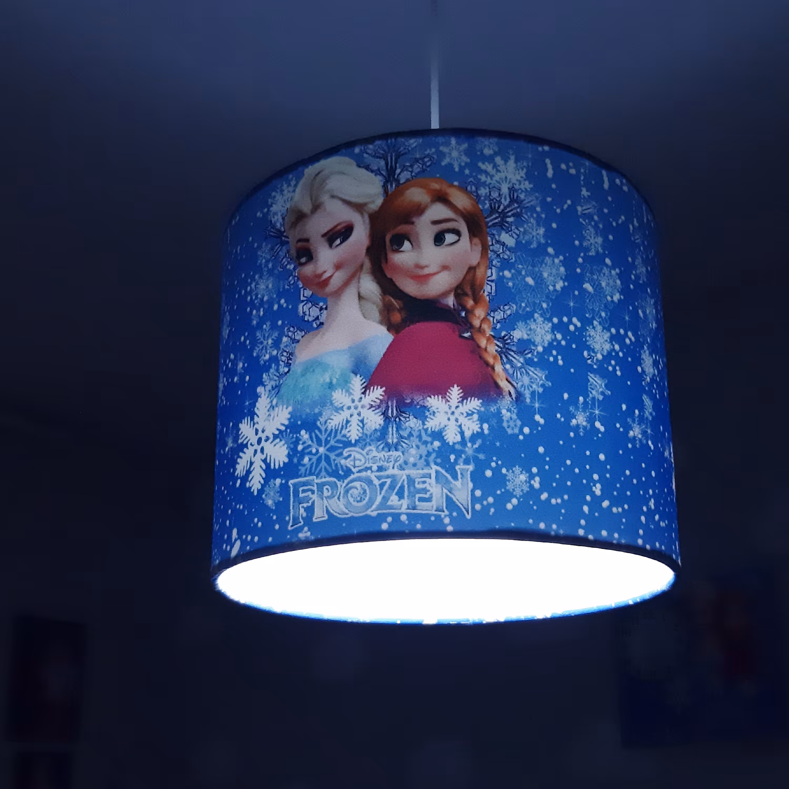 لوستر اتاق کودک طرح السا و آنا