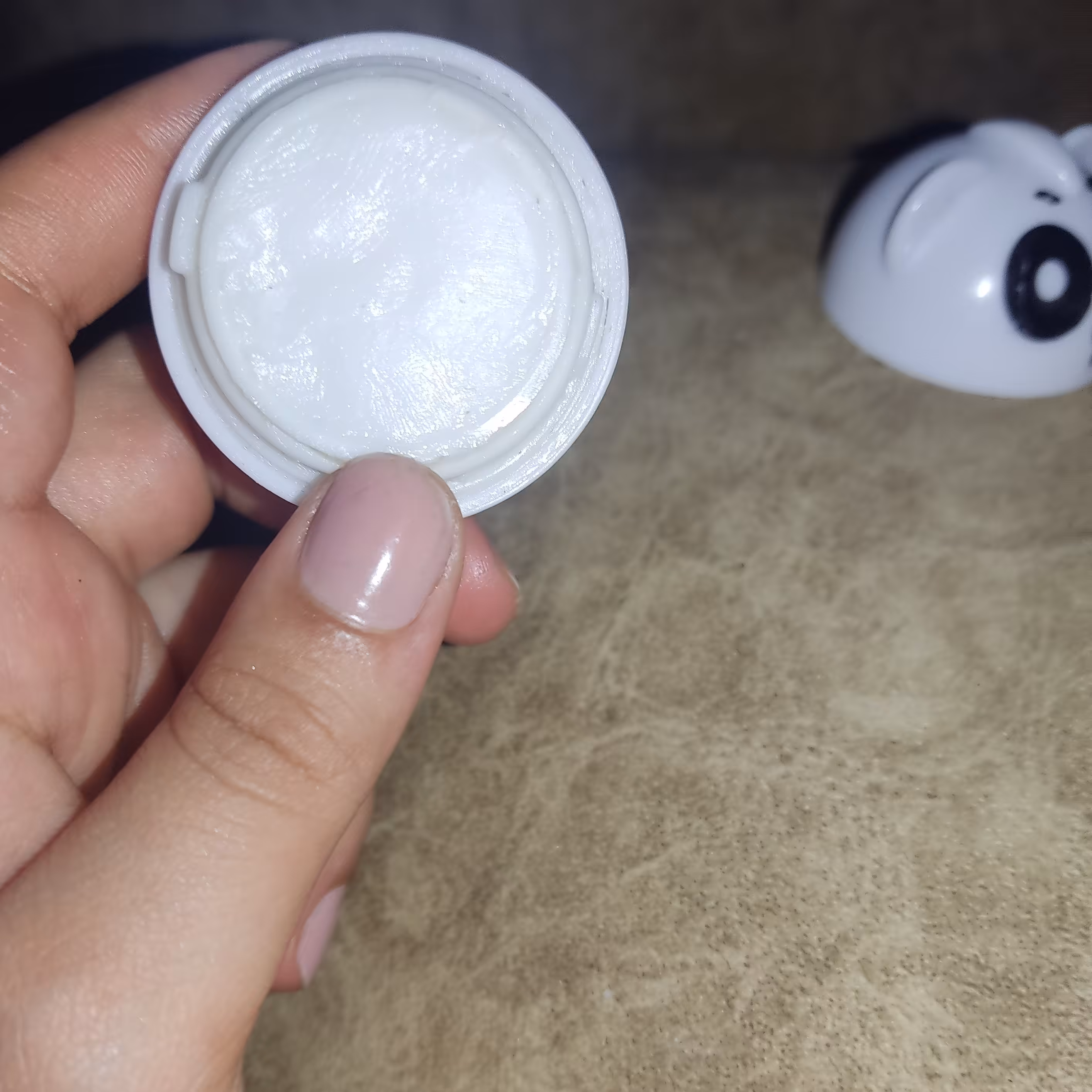 بالم لب طرح پاندا  (  انگشتی )با بوی خوب 