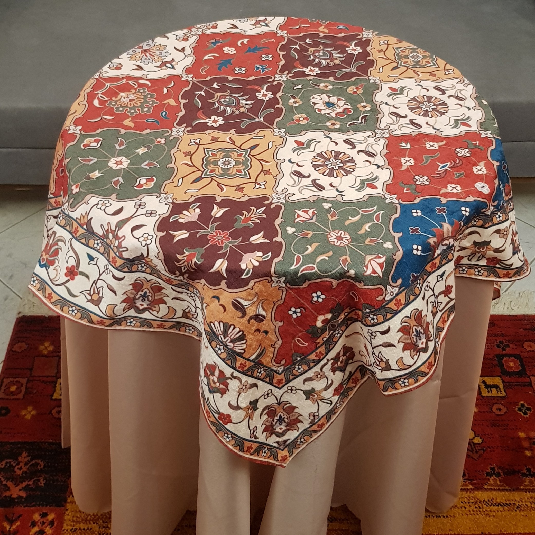 رومیزی چاپی - طرح شماره دو - پارچه مبلی