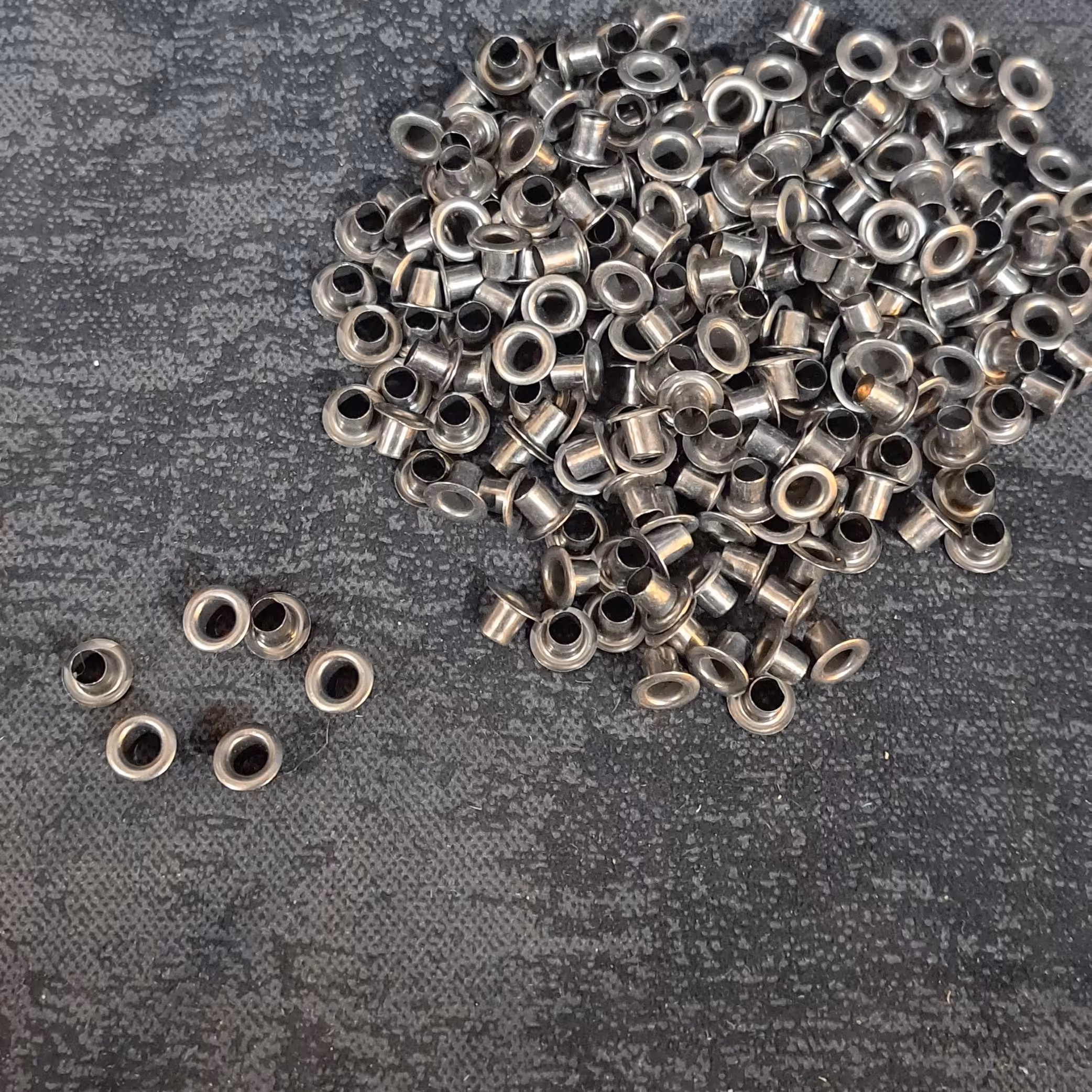 حلقه منگنه s42 رنگ دودی بسته 200 عددی 