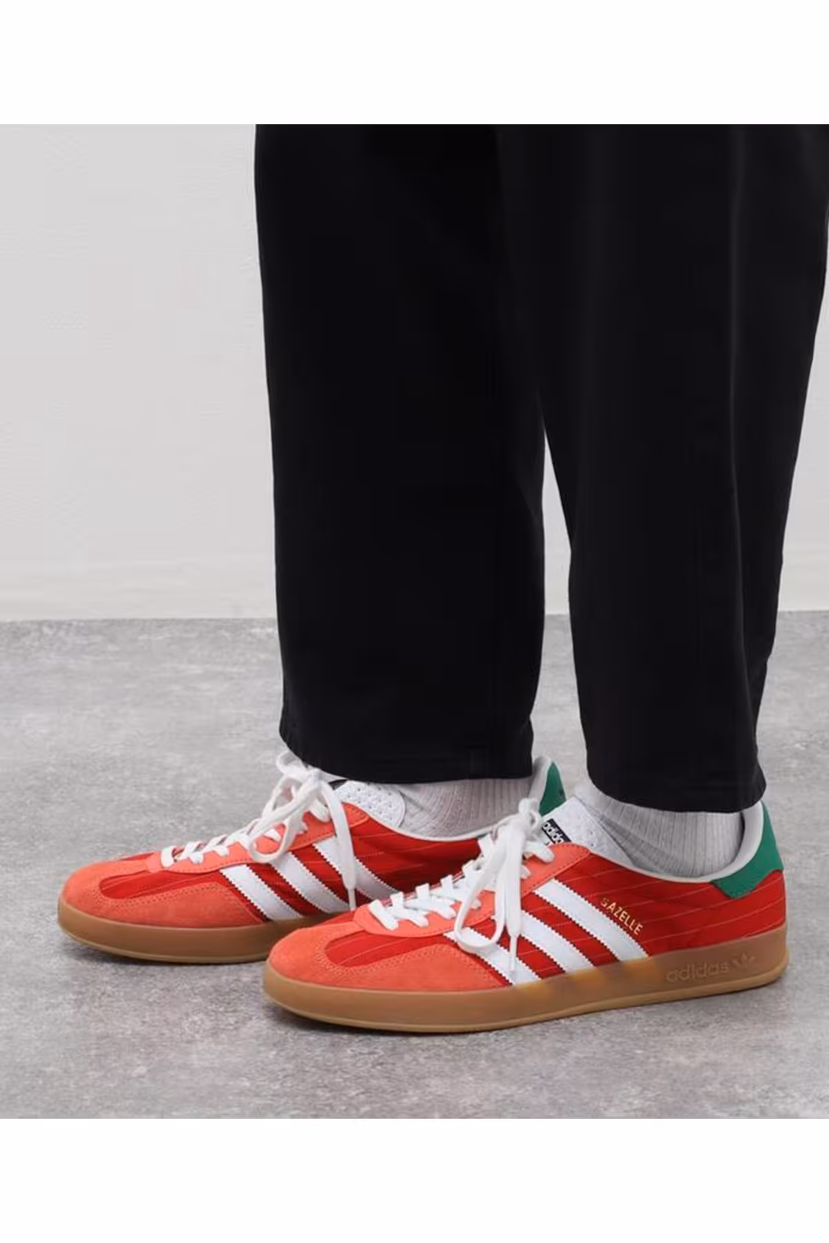 کفش دو و تمرین قرمز زنانه ورزشی روزانه غازل adidas