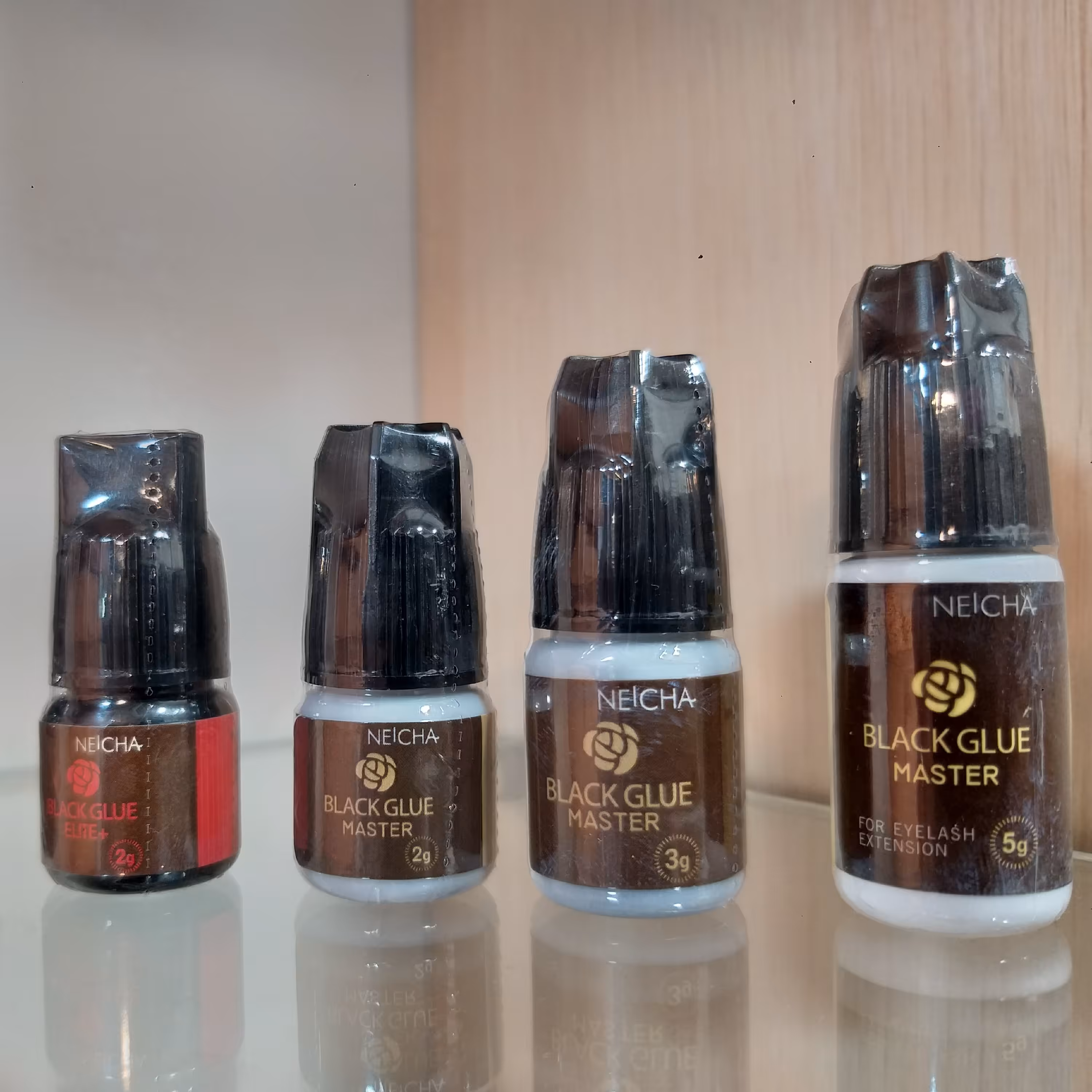 چسب کاشت مژه برند نیچا NEICHA ( 3 گرم  ) الایت و مست