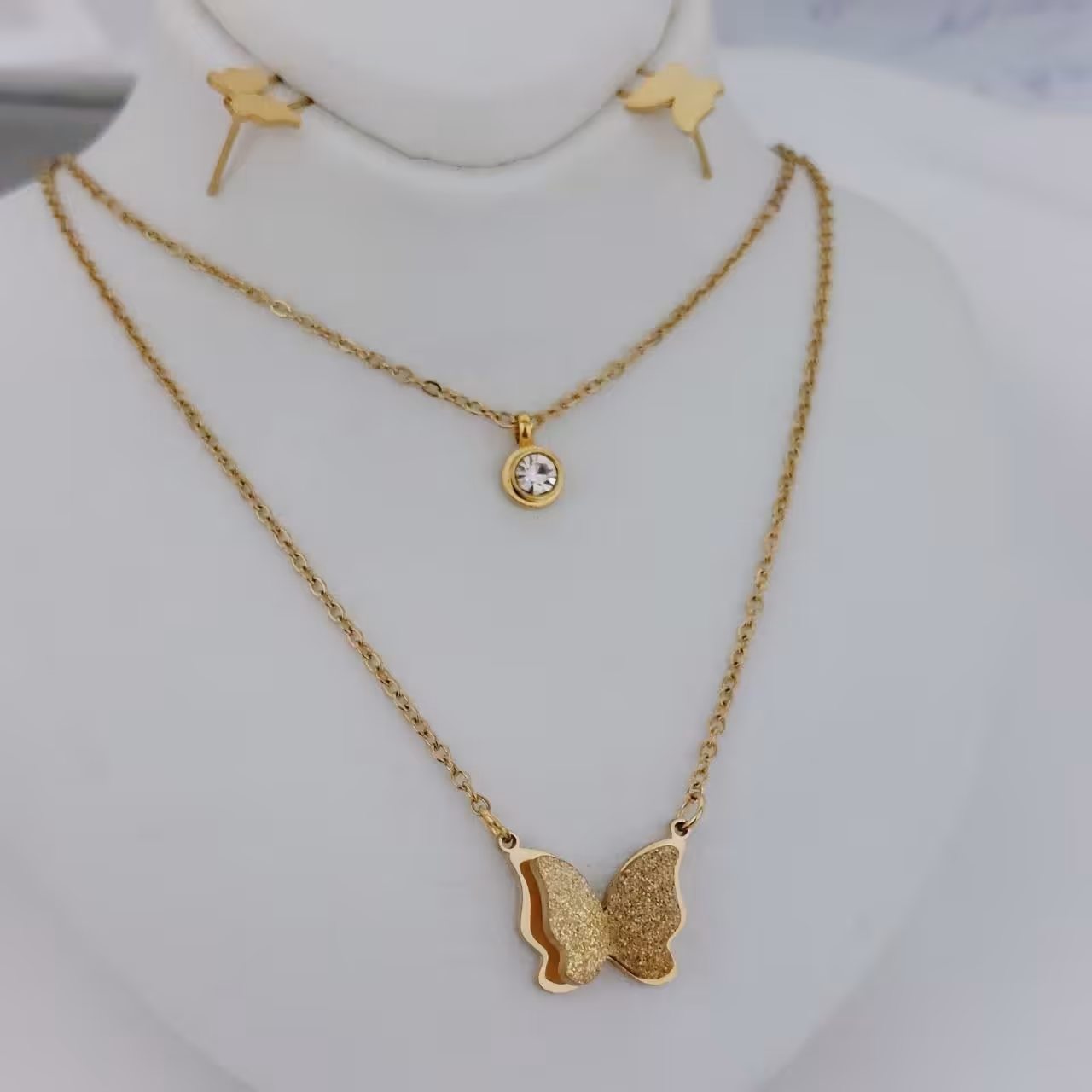 نیمست دو لاین کد10542 پروانه طرح طلا.استاینلس استیل.با آبکاری طلا.ضد حساسیت.رنگ ثابت