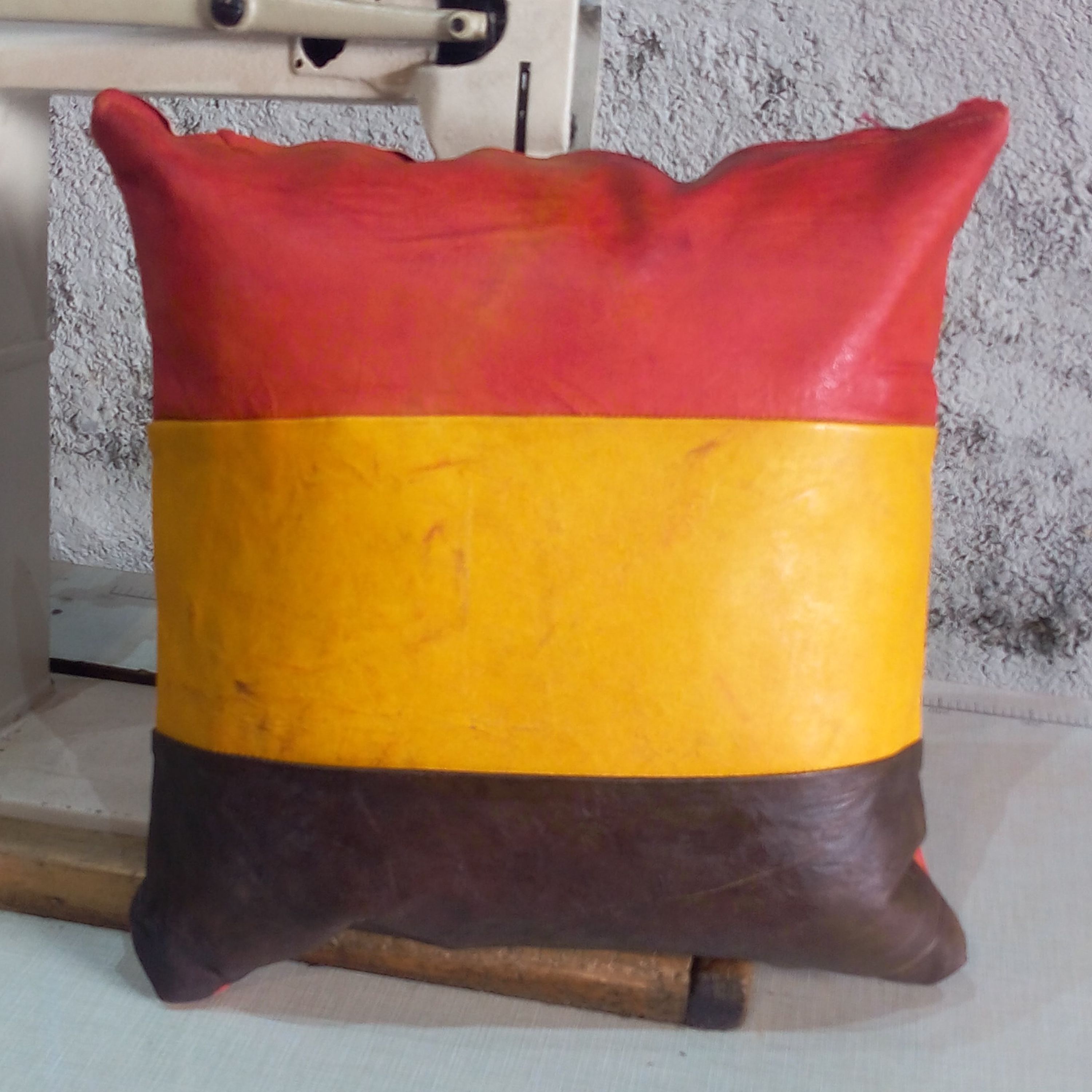 روکش کوسن چرمی کد 22