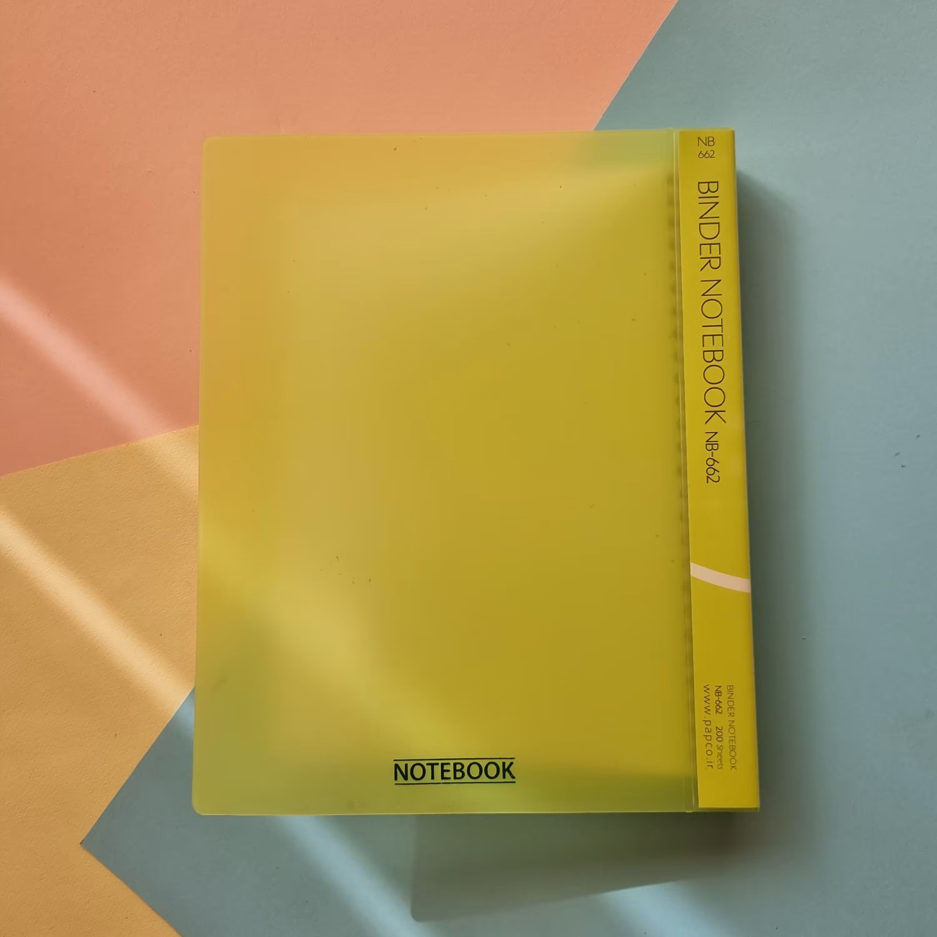 دفتر کلاسوری 200 برگ قفل فلزی-سبز کمرنگ