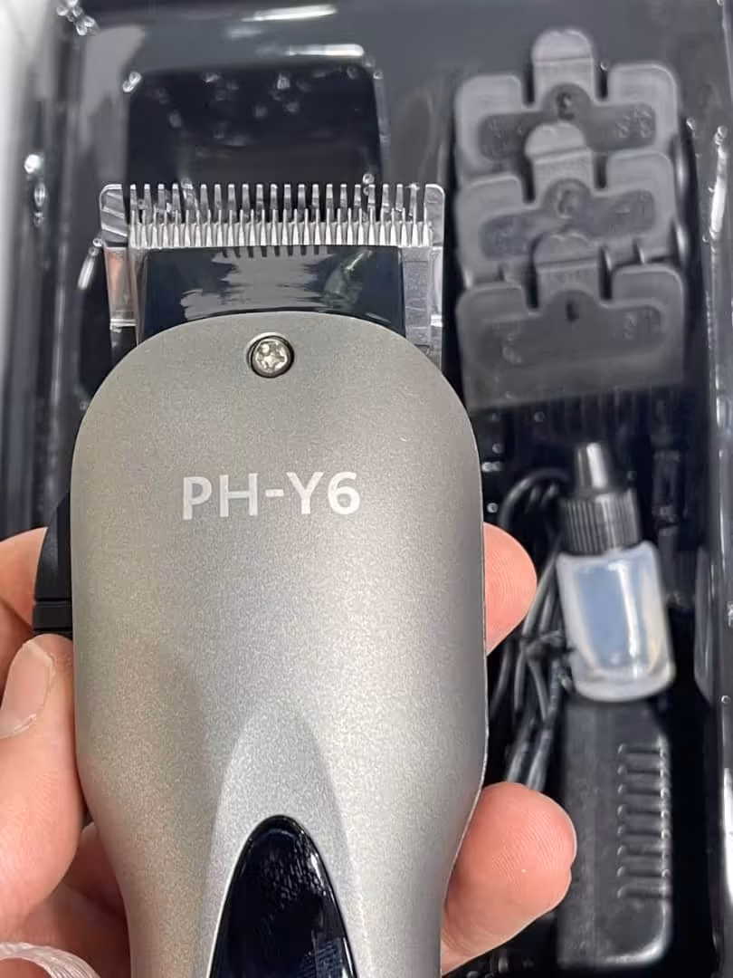 ماشین اصلاح فیلیپس مدل Y6