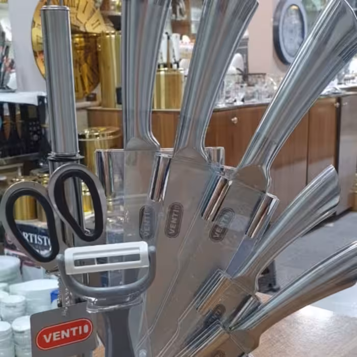 کاردوساطور 9پارچه برندونتی کارخوبیه قیمتش هم خوبه 