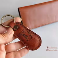 جاکلیدی و جاسوئیچی چرم طبیعی دستدوز قابل سفارش به صورت تک و در تعداد بالا 