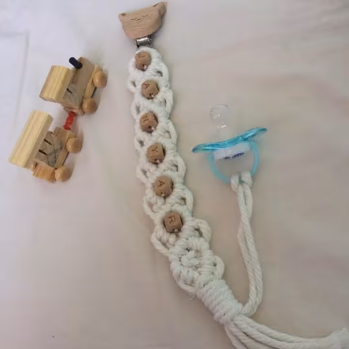 بند پستونک مکرومه