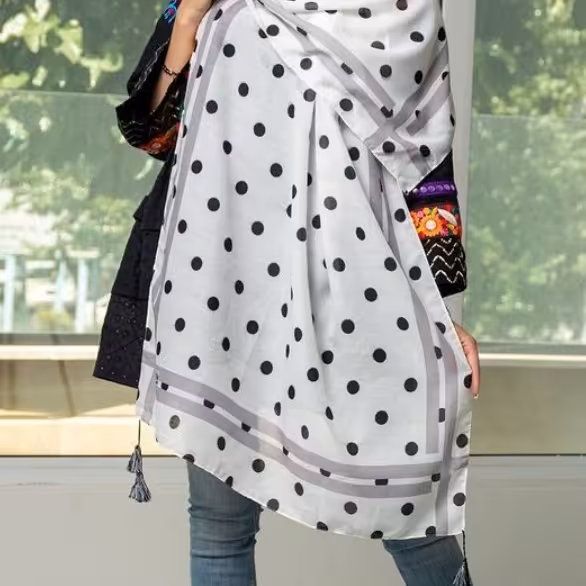 شال سفید مشگی وارداتی 3