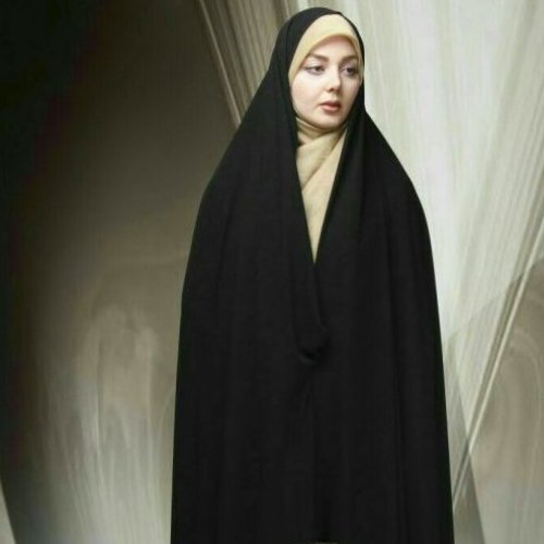 چادر مشکی ساده  مدل سنتی جنس خاویاری