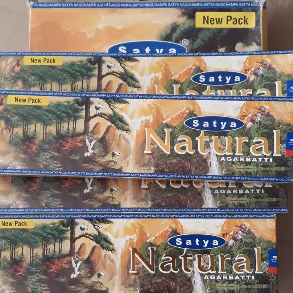 عود نچرال(رایحه طبیعت)
گیاهی(دست ساز) 45 گرم