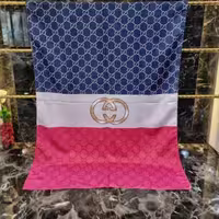 شال نخ آس برند
بسیارشیک وجذاب
