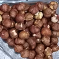 فندق قرمز خام .