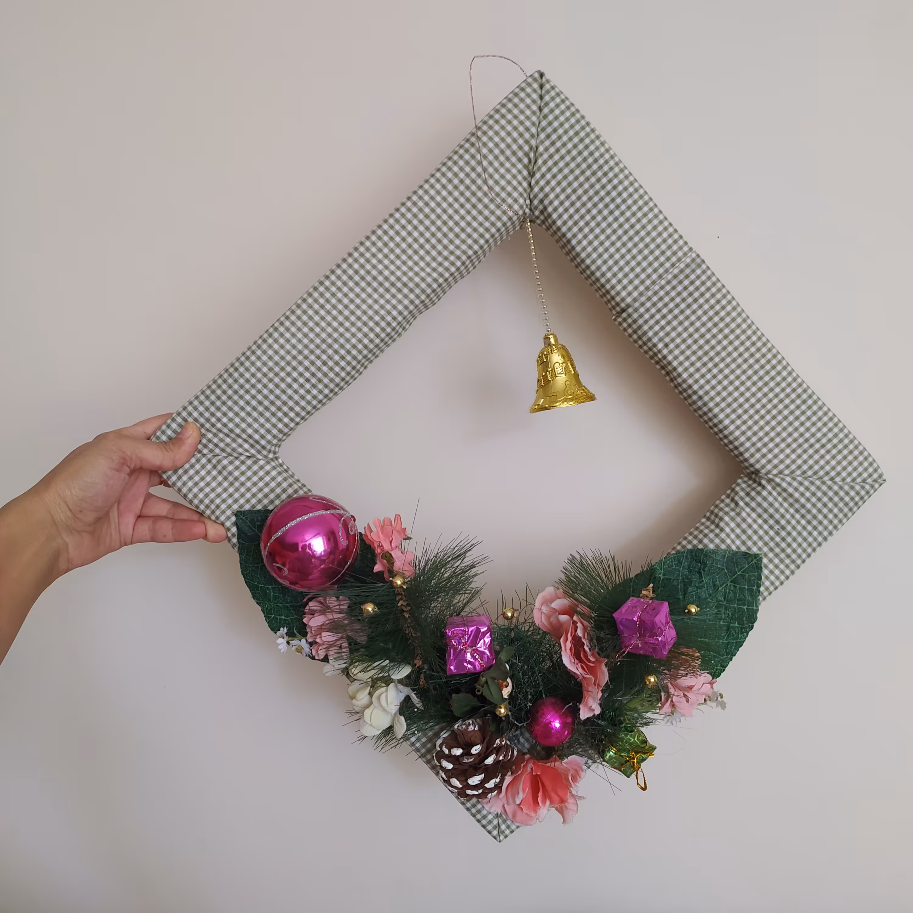 حلقه تزئینی درب ورودی