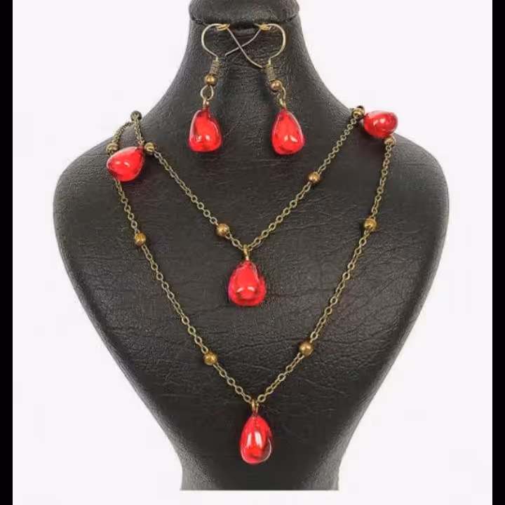 :
نیم ست دانه انار. ویژه شب یلدا. 
بسیار خاص و جذاب