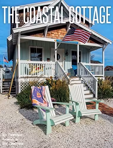 󾕇 دانلود کتاب The Coastal Cottage, 2017 - دانلود کتاب های دانشگاهی