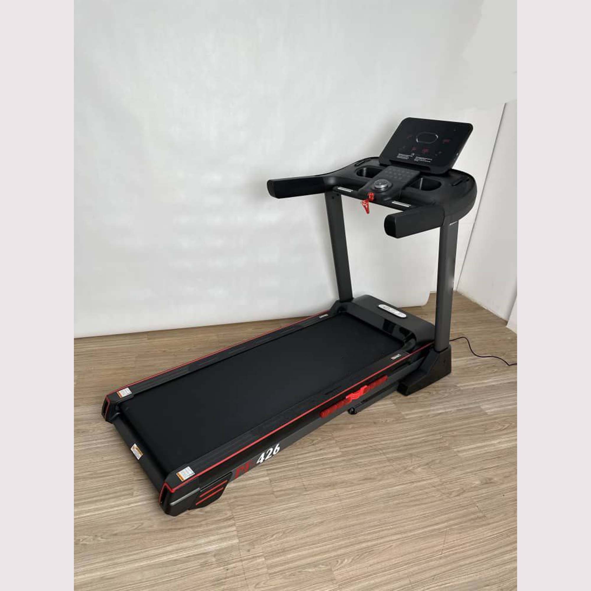 تردمیل نیمه باشگاهی پروفیتنس PF426