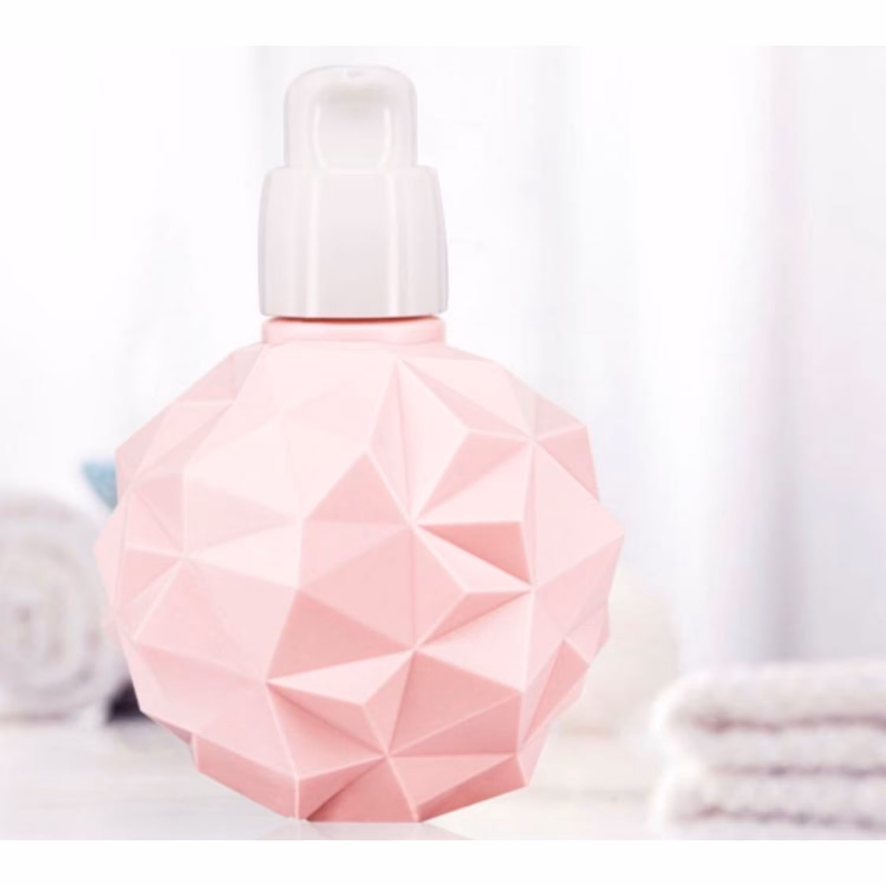 کرم مرطوب کننده وآبرسان هلو طرح الماسی 