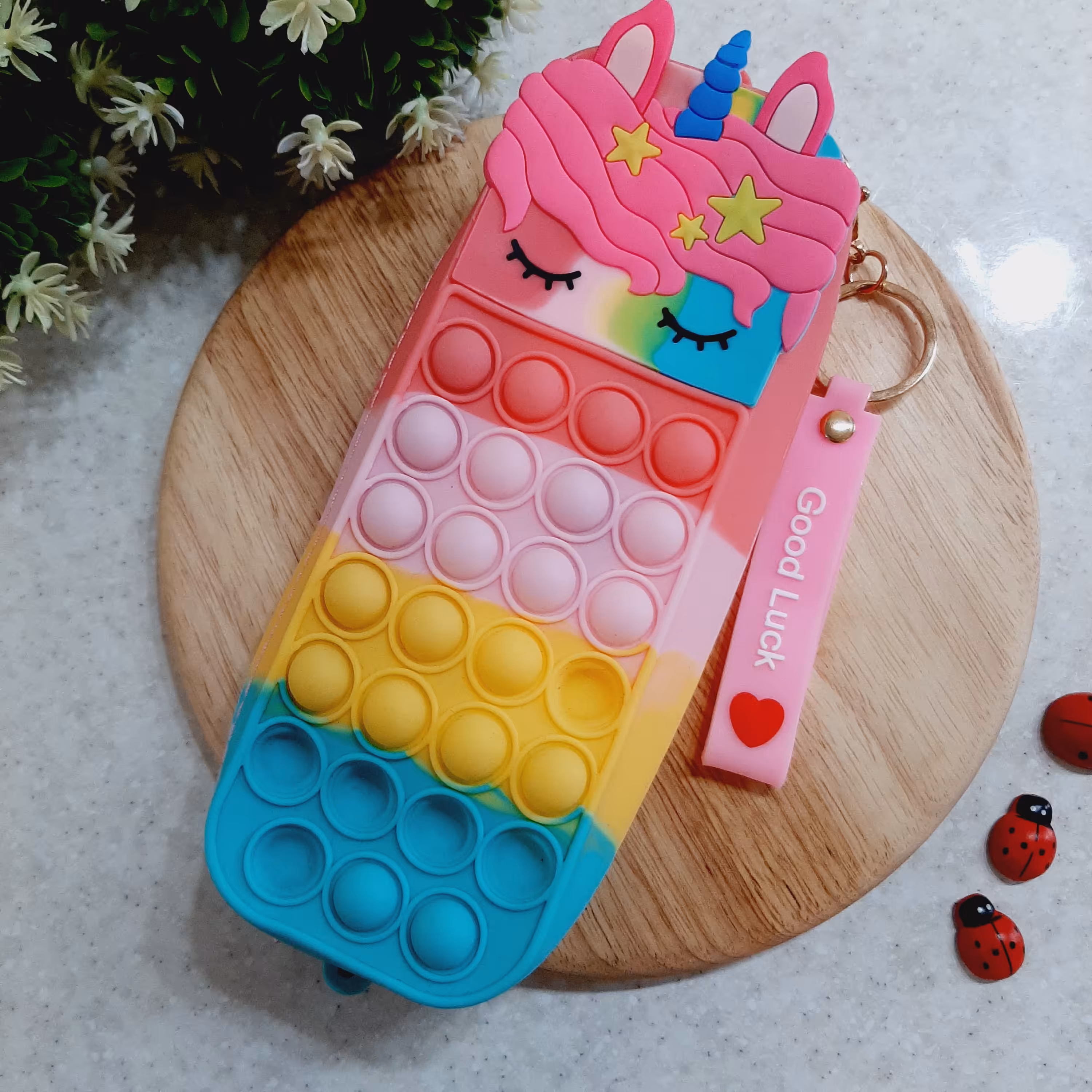 جامدادی سیلیکونی پاپیتی فانتزی طرح تکشاخ آبرنگی 3