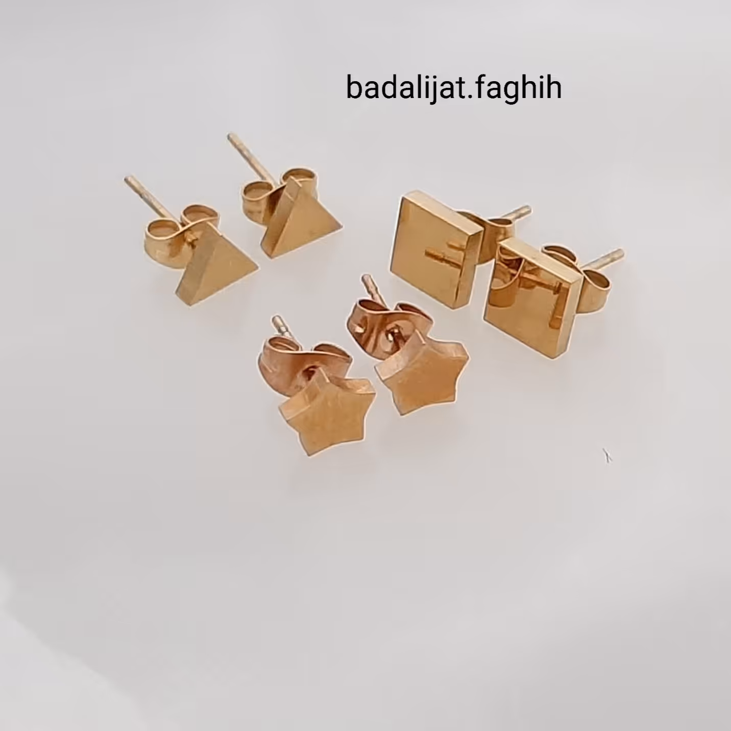 گوشواره  چسبان فوق العاده شیک اشکال هندسی ترند و استیل با کیفیت و رنگ ثابت 