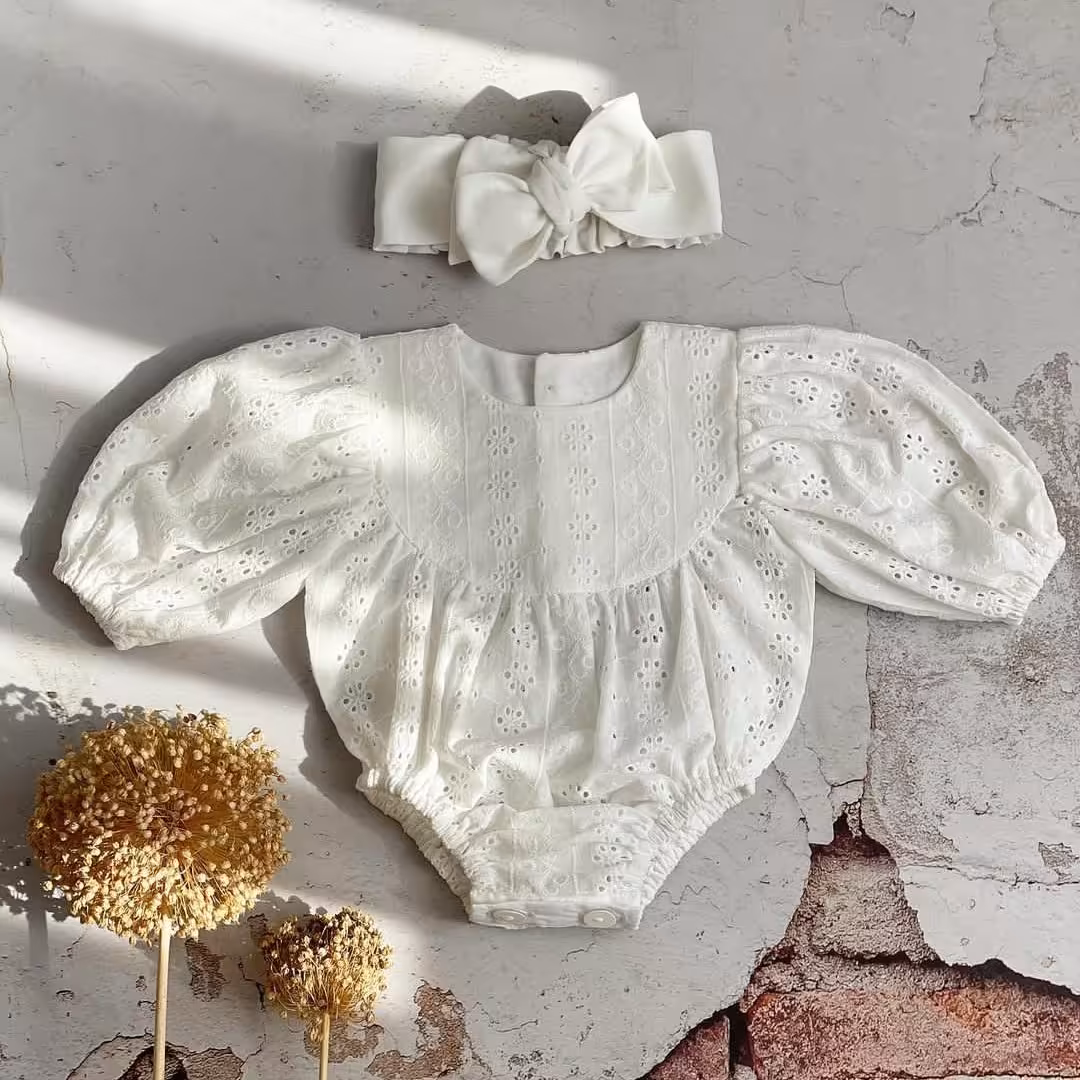 بادی دخترانه خامه دوزی در رنگبندی .مناسب عید نوروز.بادی خامه دوزی