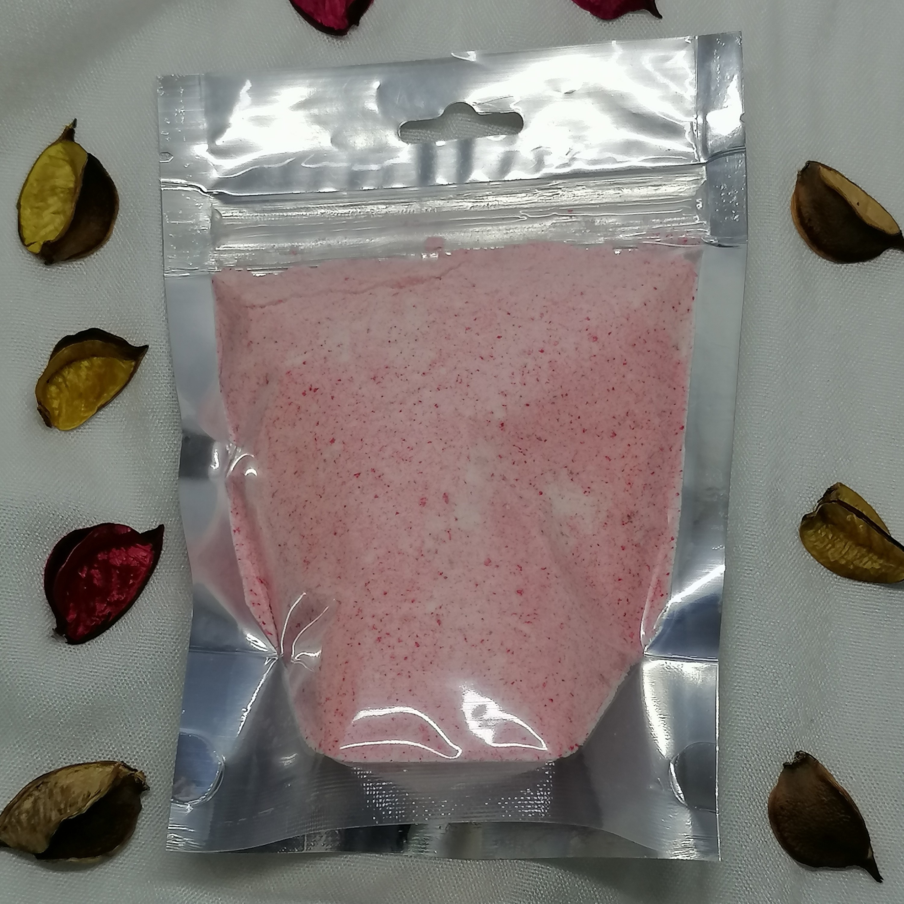 کوکتل پدیکور 200 گرمی رنگ صورتی کمرنگ با اسانس بلوبری 