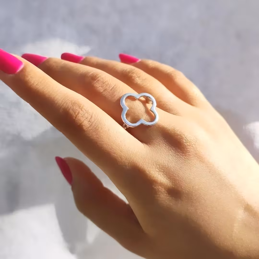 انگشتر نقره طرح گل چهارپر. نقره 925. 