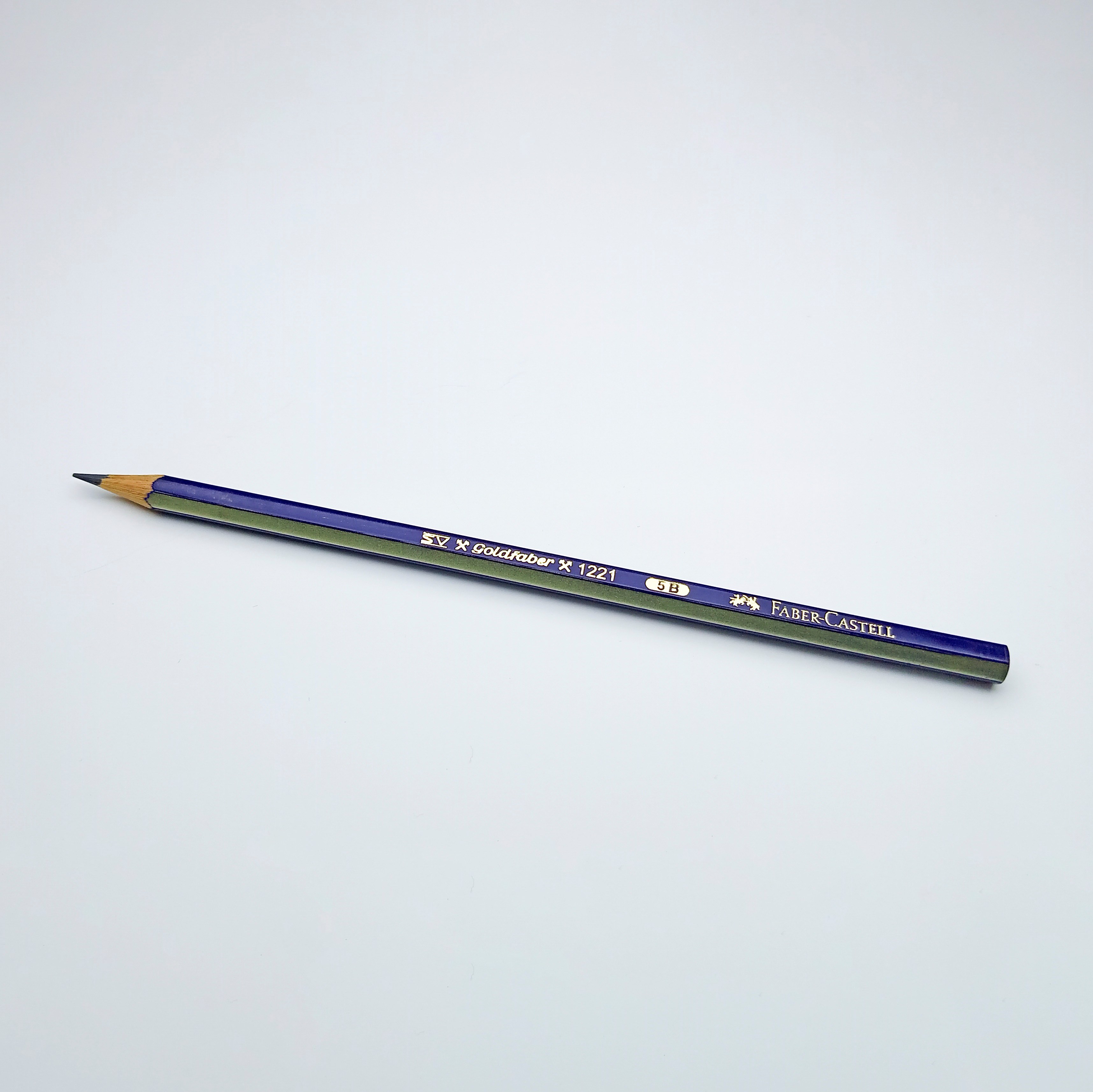مداد طراحی فابرکاستل اصل سری goldfaber کد 5B