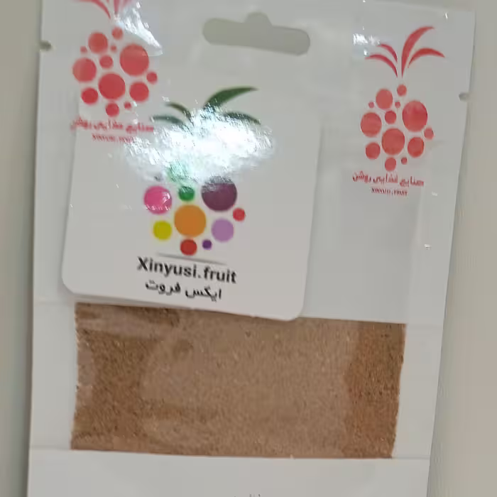 ماسک صورت  لایه بردار و کلاژن سازی پوست وروشن کننده با برند ایکس فروت کاملا گیاهی حاوی جلبک سبزاسپیرولینا و میوه استوایی