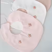 پیشبند نوزاد 