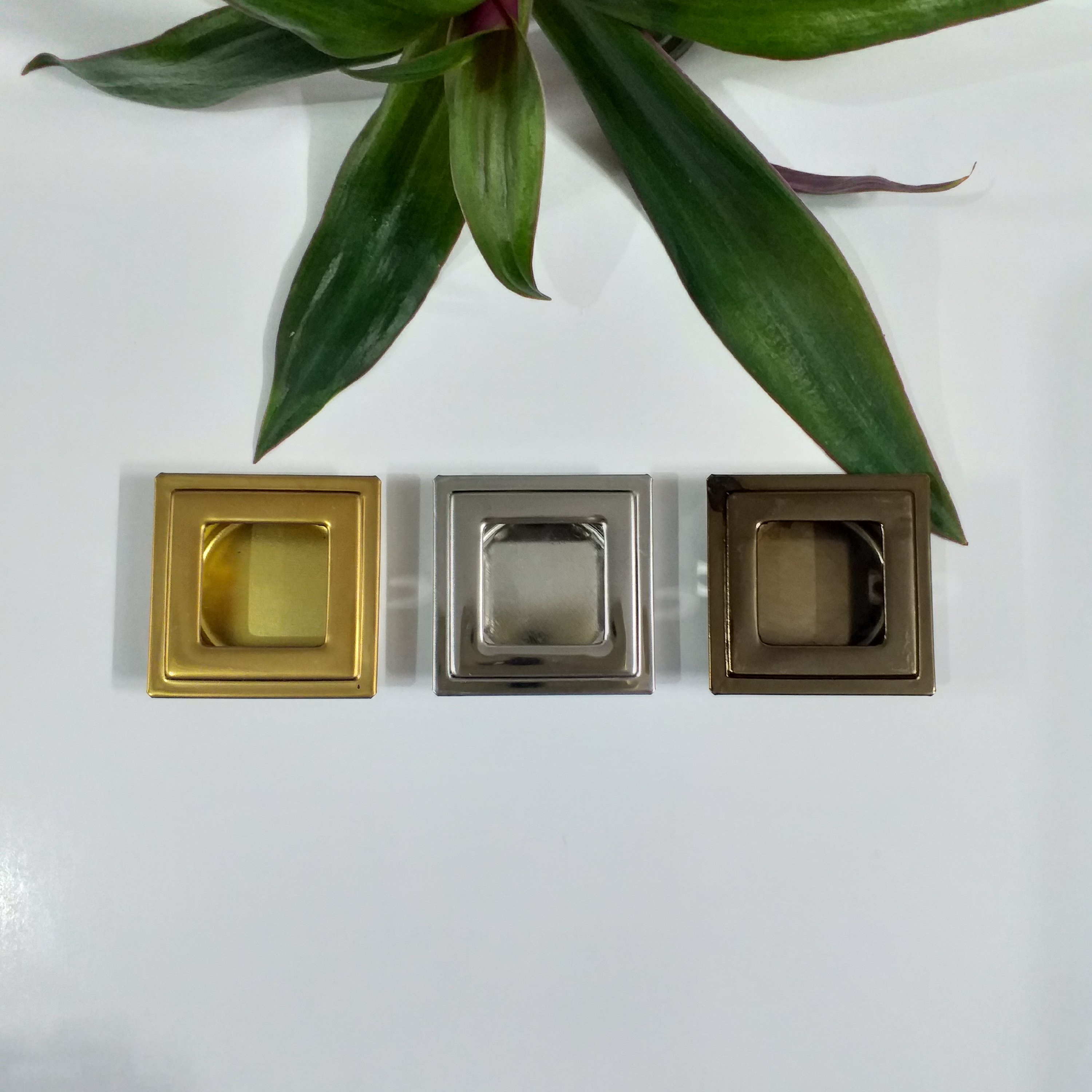 دستگیره کابینت تو کار مربع