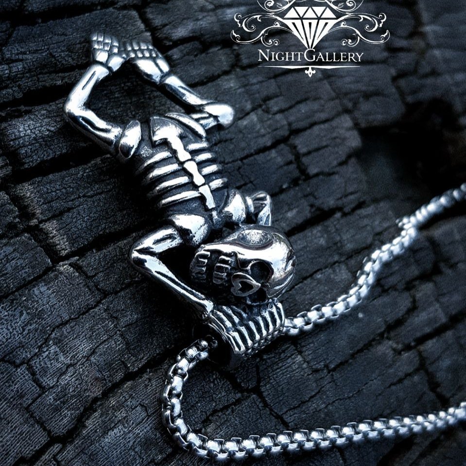 گردنبند اسکلت نقره ای