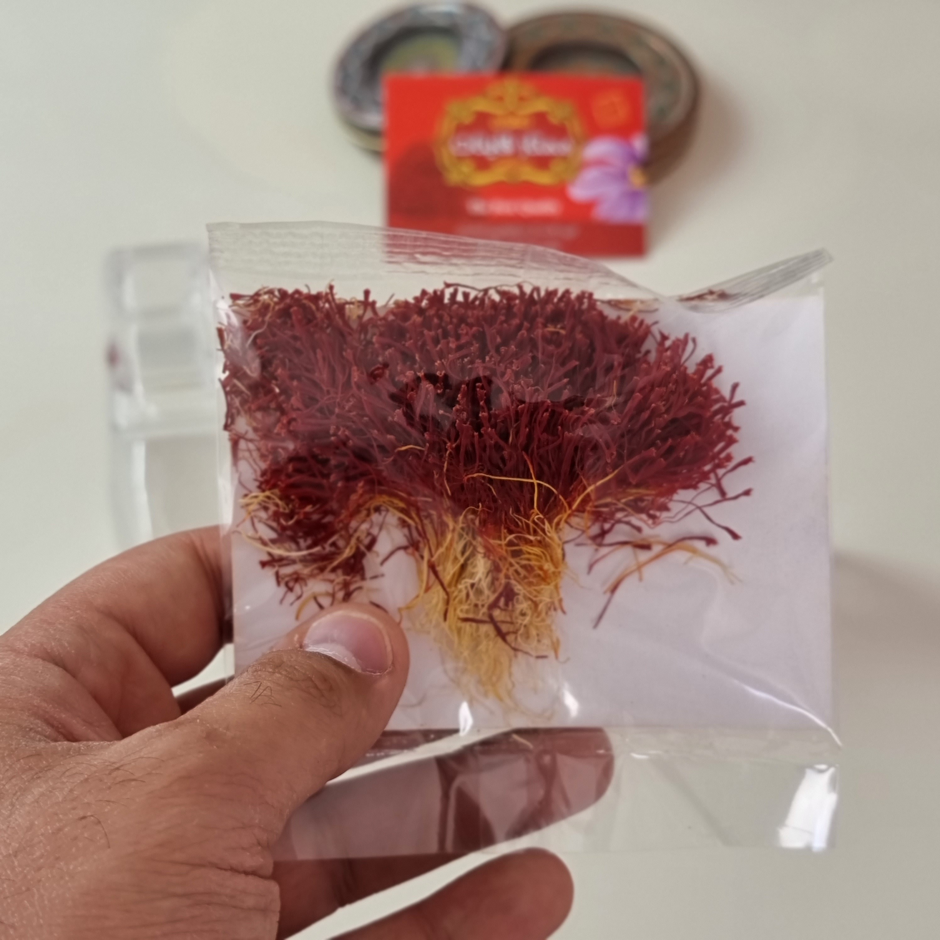 زعفران دخترپیچ (با ریشه) 1 مثقالی اصل قاینات (قاین) با بسته بندی نایلونی (بدون ظرف) با ضمانت بازگشت وجه و اصالت