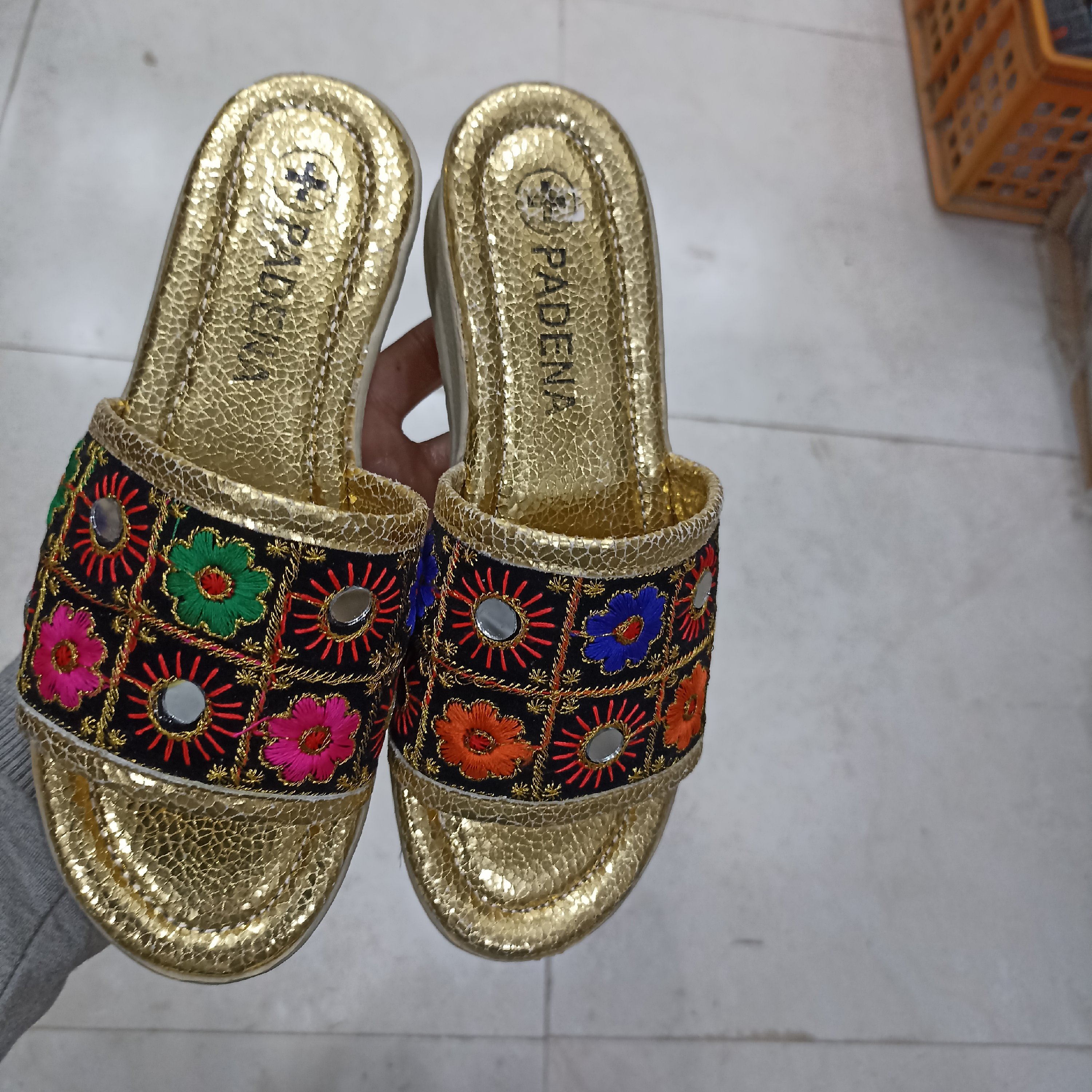 دمپایی سنتی زنانه اصل چرم مصنوعی