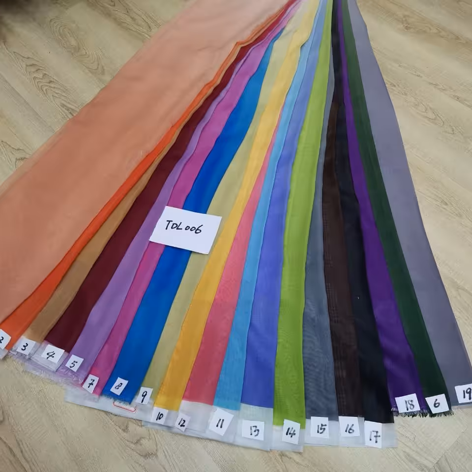 پرده حریر دو رنگ