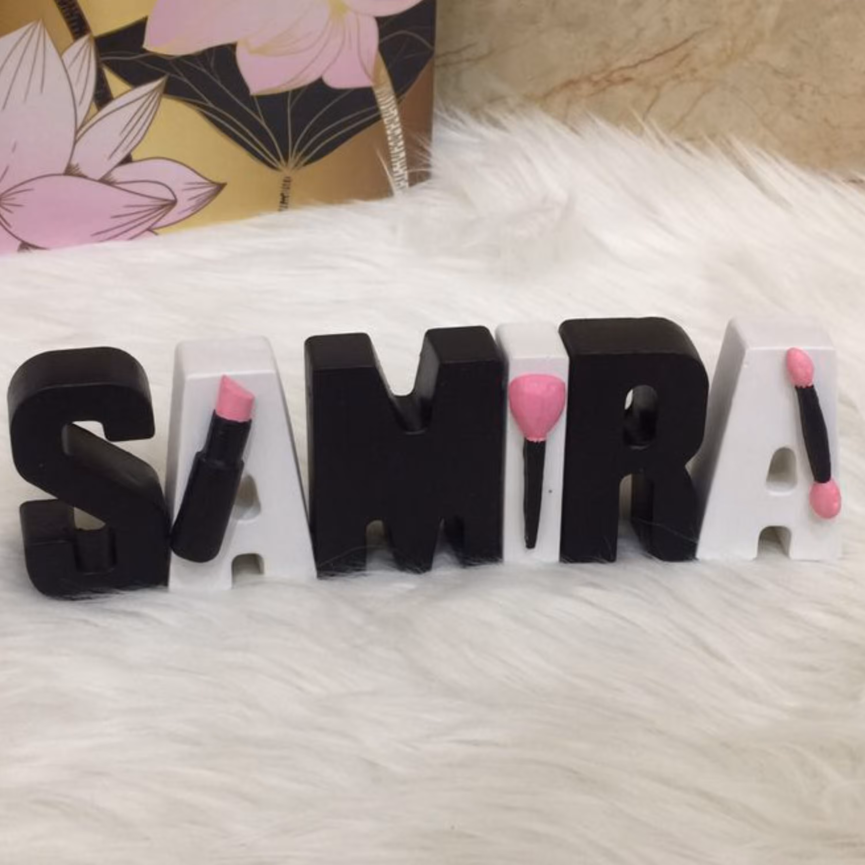 انواع استند اسم به سفارش شما