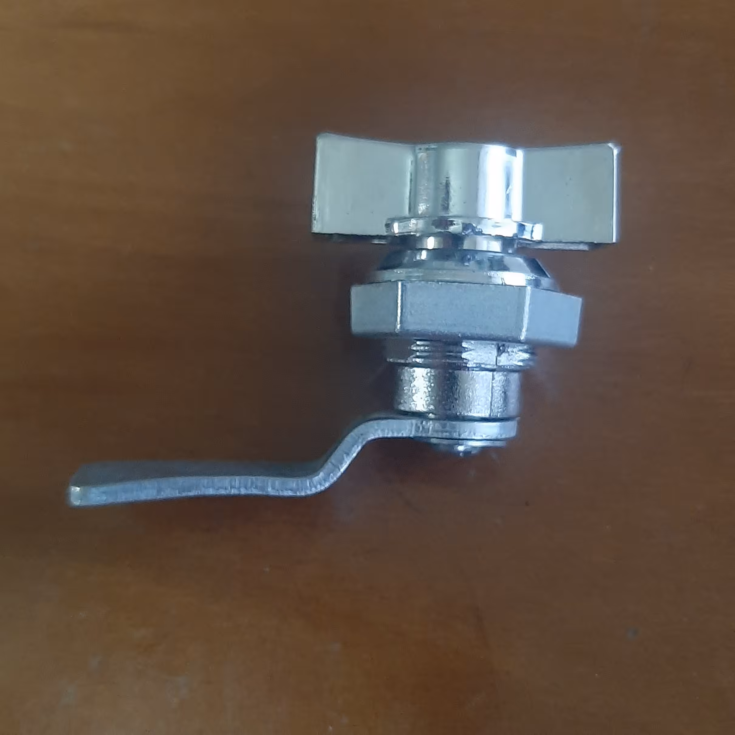 قفل تابلو برق کلید سر خود