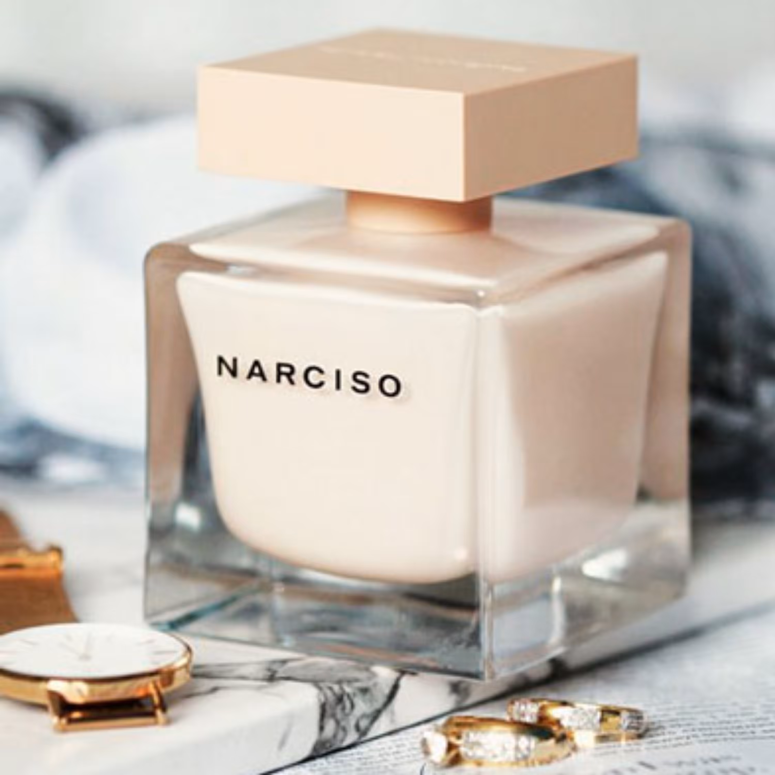 ادوپرفیوم  نارسیس رودریگز پودری 90میل  narciso rodriguez Narciso Poudree  ماندگاری و پخش بو بسیار بالا تضمینی 