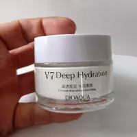 کرم تونینگ V7 Deep hydration BIOAQUA