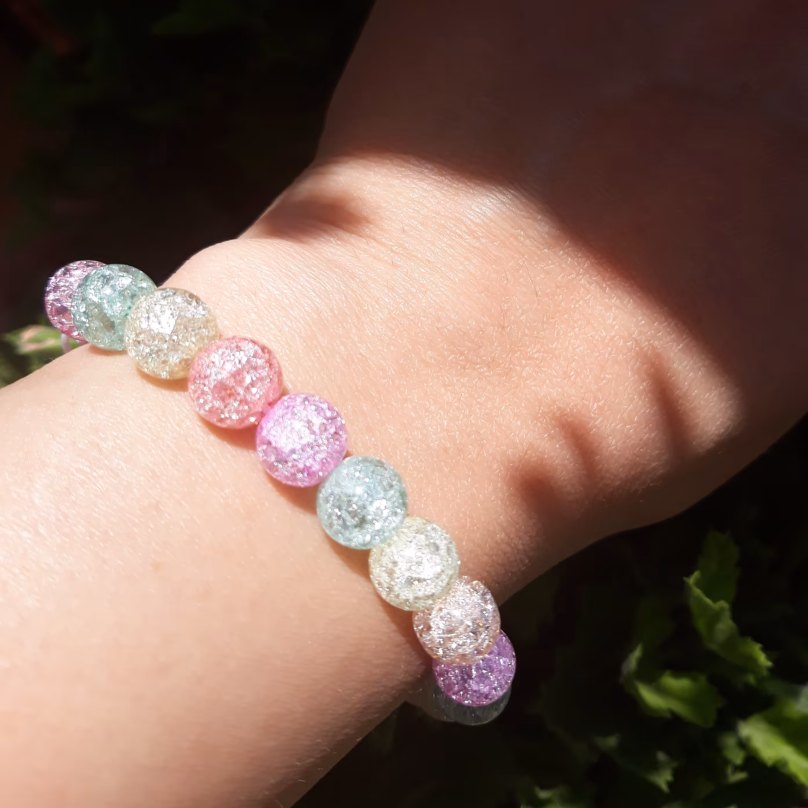 دستبند سنگی رنگارنگ