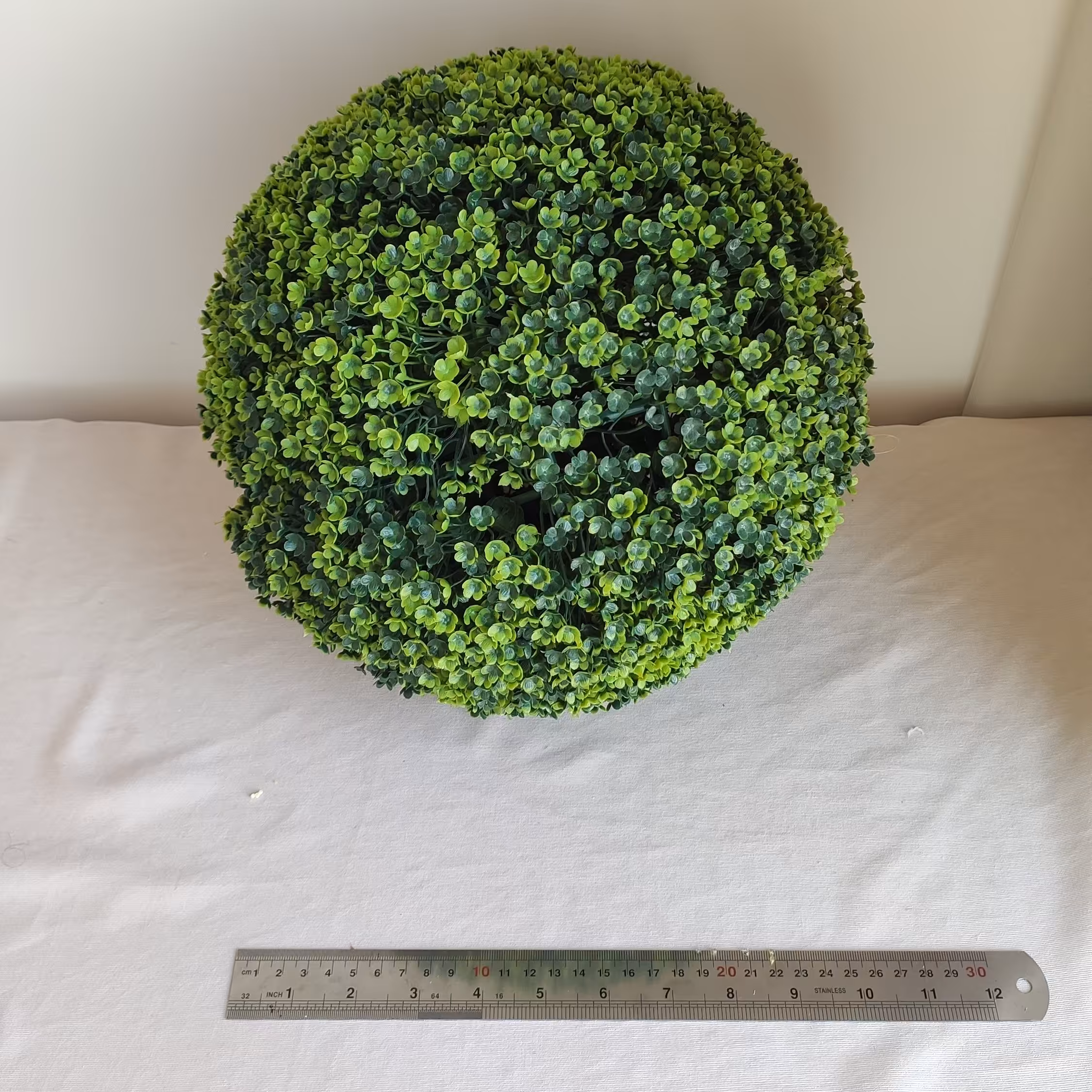 توپ گل مصنوعی ،بوته سبز ،گل مصنوعی ،برگ مصنوعی ،شکوفه سبز مصنوعی ،چمن مصنوعی ،درخت مصنوعی 