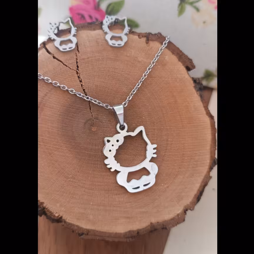 نیم ست نقره ای رنگ ثابت طرح کیتی کودک(کد 121)