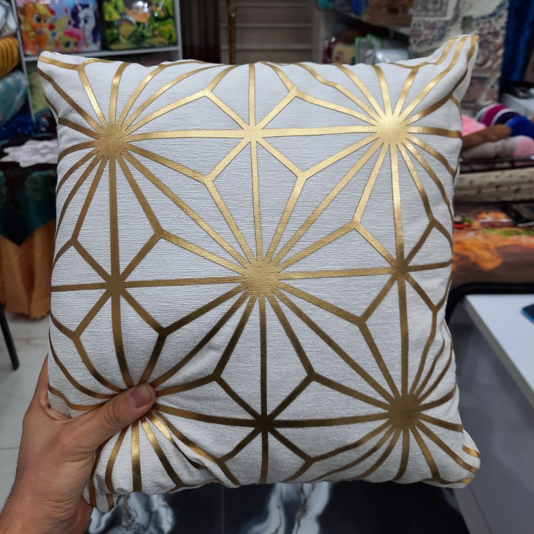 کوسن پارچه طلا.کوسن فانتزی..لوکس و زیبا.کوسن مبلی.کوسن زیبا و خاص